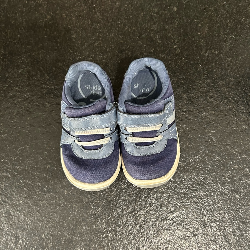 Stride Rite Sneakers EUC